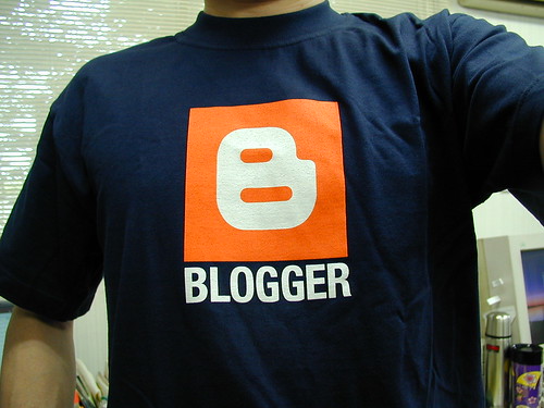 Rujacksalad The Blogger - Blogger Shirt