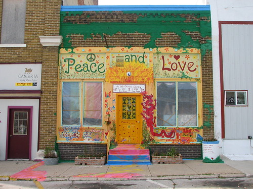Peace and Love in Sac City, Iowa by The Stakhanovite Twins