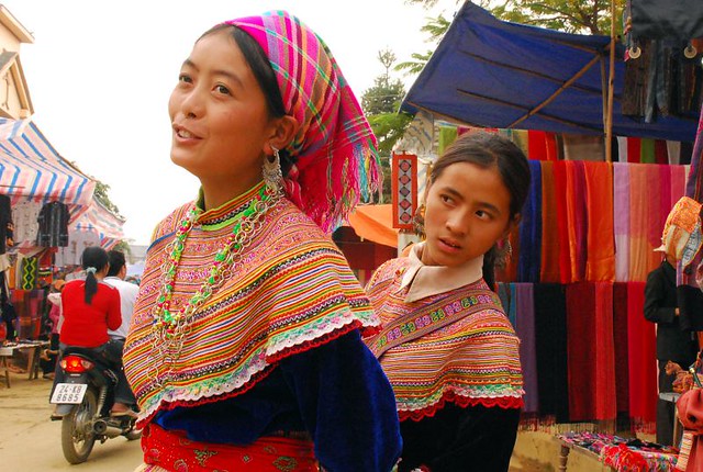 Women from a traditional village in Vietnam, Bac Ha - Flickr CC EverJean