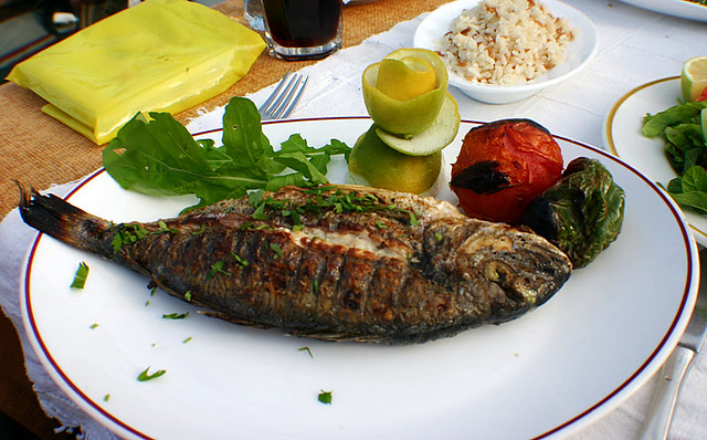 Рыбное блюдо на Кипре
