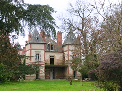 château (NEUILLY-LE-REAL,FR03)