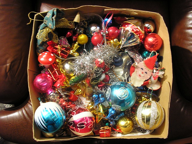 GOLDEN AGE CHRISTMAS TREE ORNAMENTS - 無料写真検索fotoq