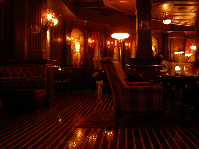 Tokyo Disney Sea - The Teddy Roosevelt Lounge
