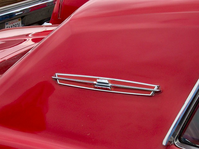 1967 Ford Thunderbird Hardtop in Red sail detail