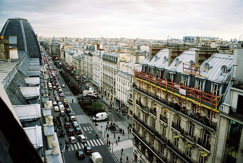 Avenue in Paris by chocolat blanc