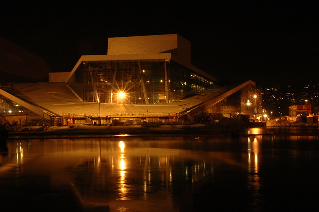 Oslo Opera house under construction at night