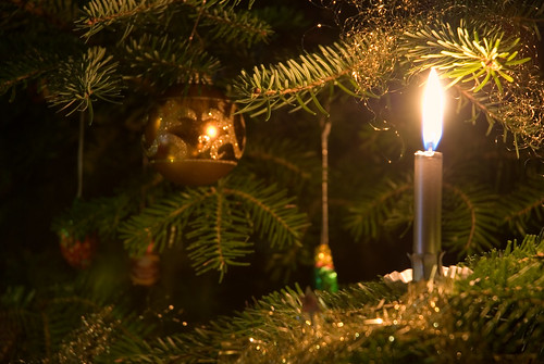 candle on the christmas tree
