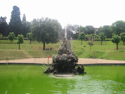 Neptune Fountain by Tony Ruscoe