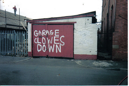 Garage on Greenside St. Openshaw Manchester by Mickaul