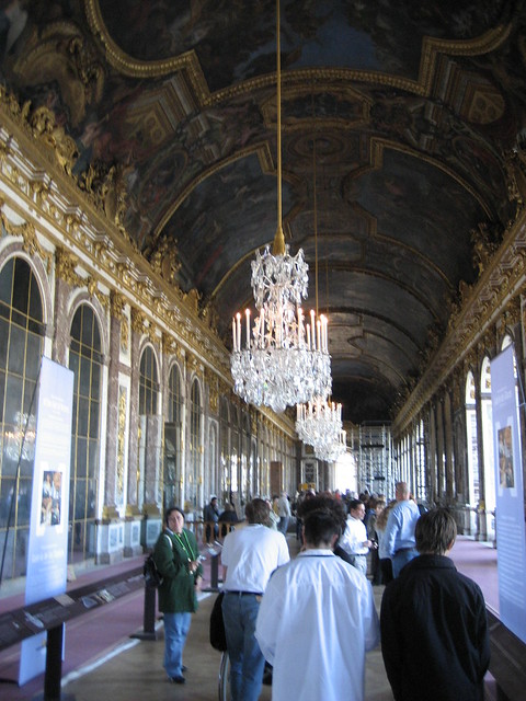 Hall of Mirrors in Château de Versailles