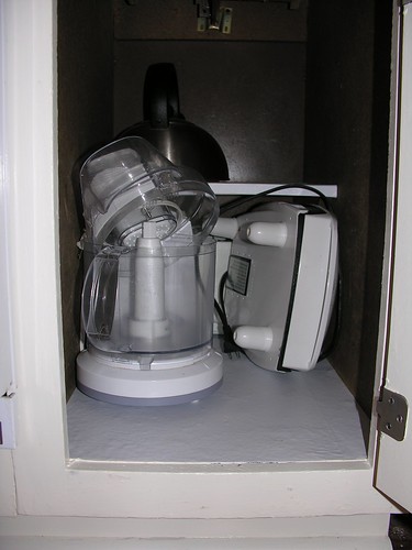 small kitchen  small appliances