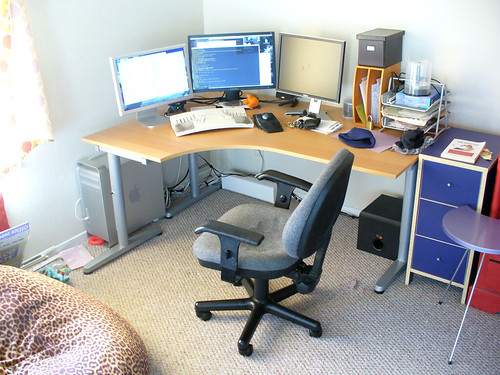 New home desk area