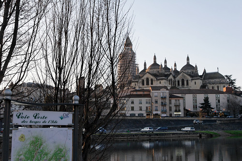 The Berges des l'Isle Coie Verte crosses Perigueux from east to west. Photo: Jerome