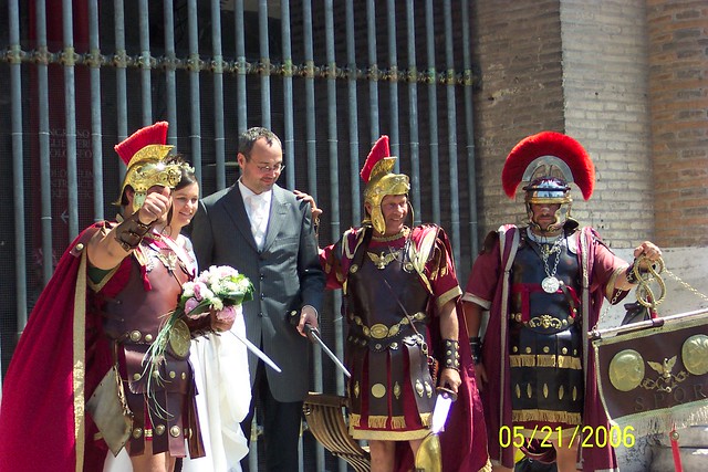 Roman wedding This is a great way to have a wedding I love it