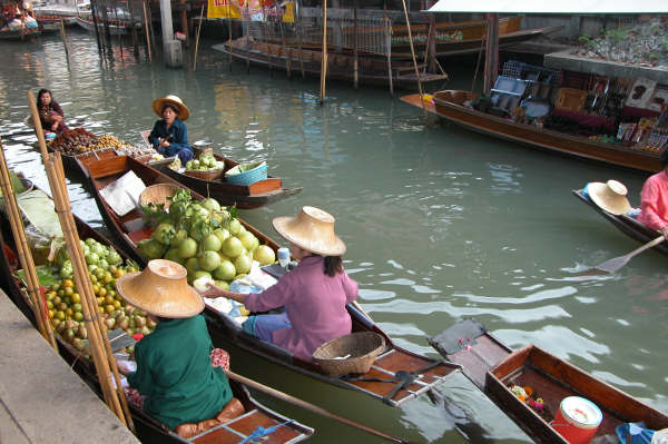 The Damnoen Saduak Floating Market, Ratchaburi, Thailand