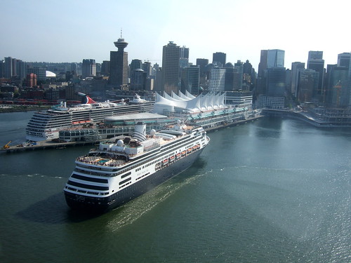 Cruise ship leaving Vancouver by ttcopley