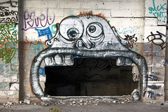 graffiti/street art/murals