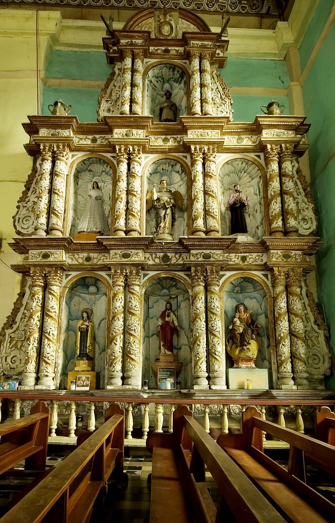 loboc side altar