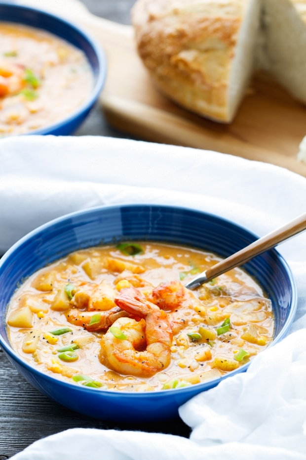 Shrimp and Corn Chowder - loaded with potatoes and lots of flavor - this chowder is perfect with lots of crusty bread! #chowder #shrimpchowder #cornchowder #shrimpandcornchowder | Littlespicejar.com