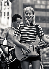 Alvvays Playing In The Park