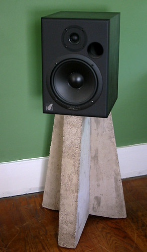 Concrete speaker stand