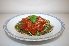 Spaghetti with ground meat herb tomato sauce / Spaghetti mit Hackfleisch-Kräuter-Tomatensauce