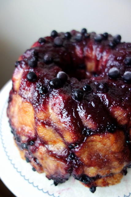 Monkey bread with blueberries