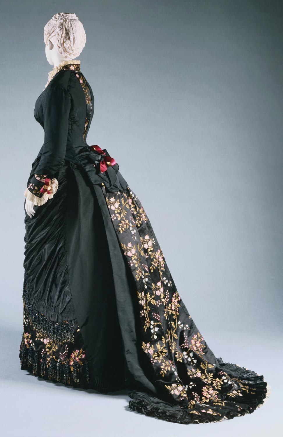 1878. Two-Piece Day Dress. Silk faille and brocaded silk lampas weave trimmed with lace, silk satin, and beads. philamuseum