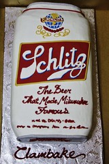 Schlitz can cake