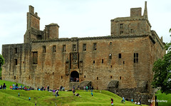Linlithgow Palace and jousting show