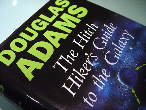 Douglas Adams - Guida galattica per autostoppisti