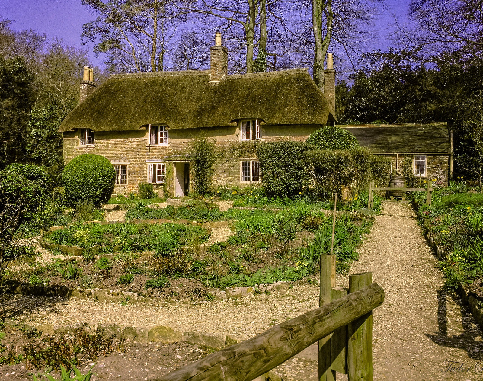 Thomas Hardy's Cottage, Dorchester, Dorset. Credit Tudor Barker, flickr
