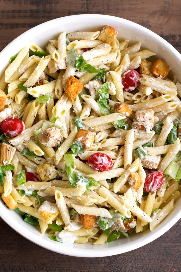 Creamy Chicken Caesar Pasta Salad - less than 30 minutes to make and the caesar dressing is TO DIE FOR! #caesarsalad #pastasalad #chickenpastasalad | Littlespicejar.com