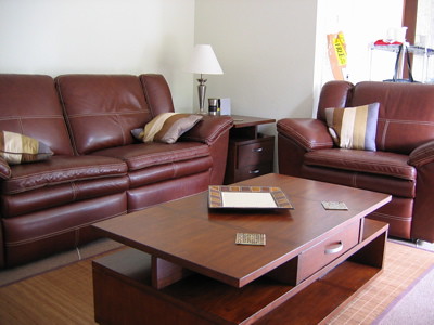 Living Room Table  on Boy Living Room Set Leather Reclining Couch And Chair Coffee Table