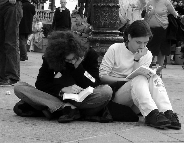 Students in Paris - Flickr CC malias