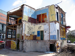 demolition of squatters' haven 'de Raad'