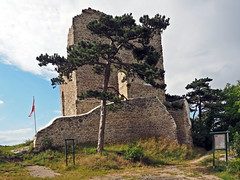 Burgen, Festungen & Burgruinen