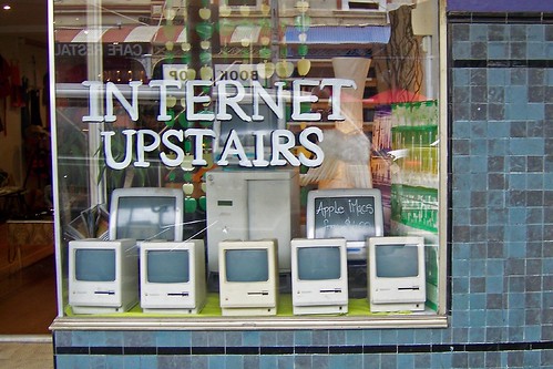 Internet Upstairs - Apple iMacs from $400