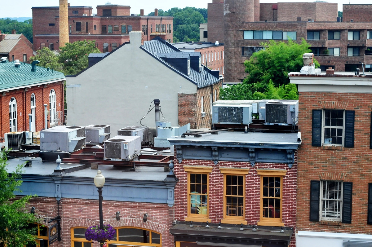 Air conditioning systems on rooftops in Washington. Credit Ralf Roletschek