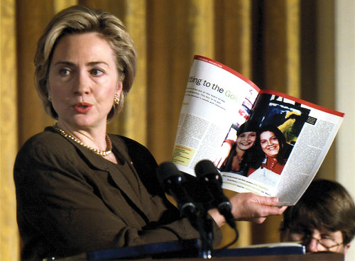 Hillary Clinton shows Mentoring Article