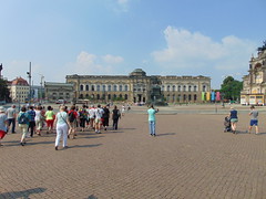 arhitectură barocă-palatul zwinger dresda