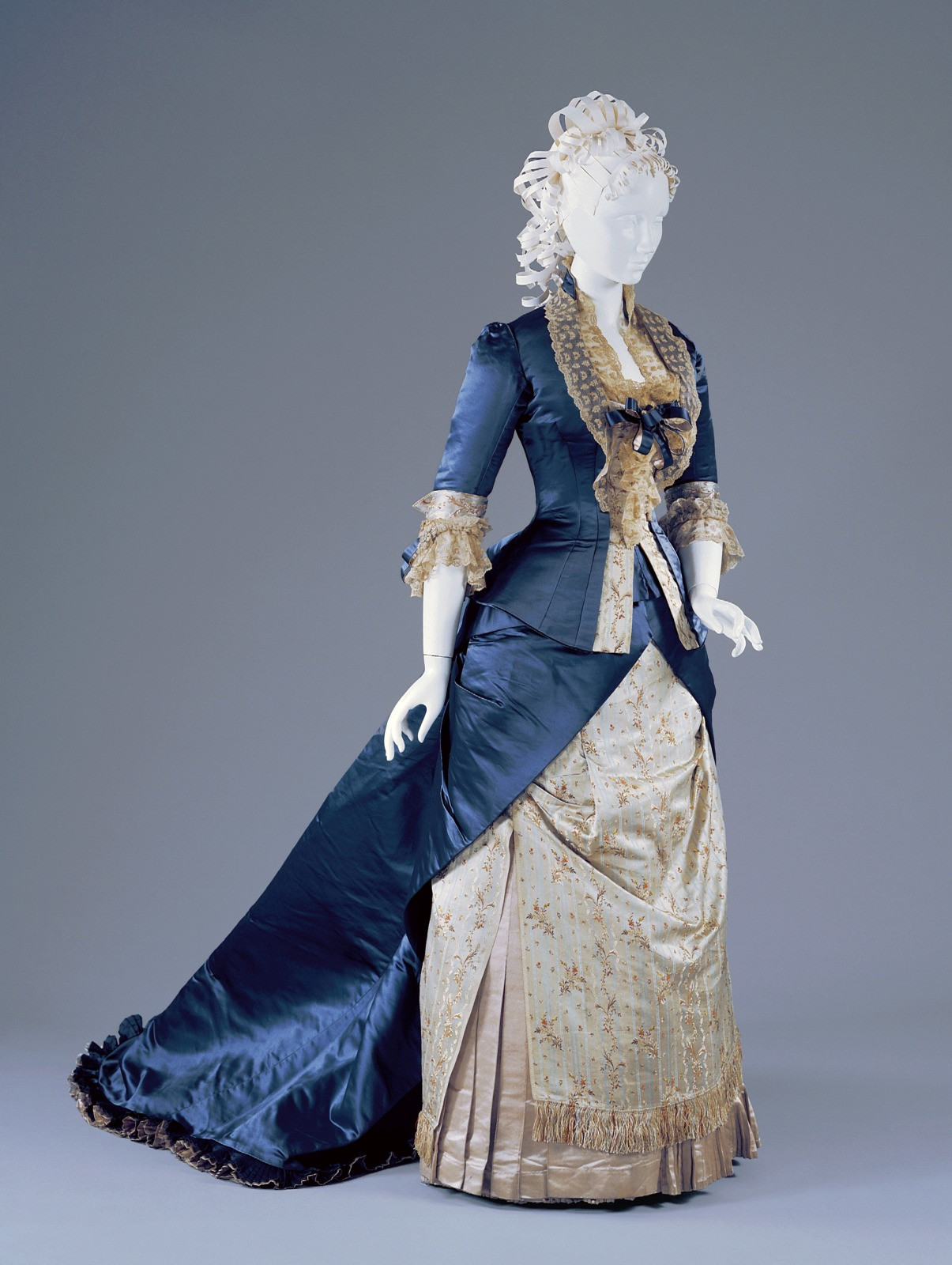 1878. Reception Dress. Silk, linen. cincinnatiartmuseum