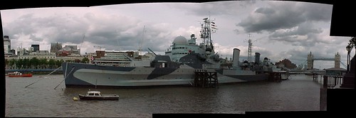 London : HMS Belfast on the Thames by Craig Grobler