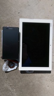 Xperia Z4 Tablet vs Xperia Z2 炎天下 (1)