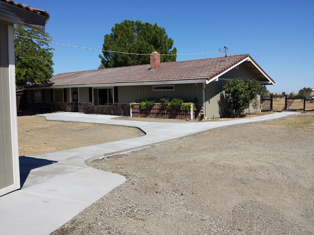New Walkways And Front Patio In Rural Vacaville