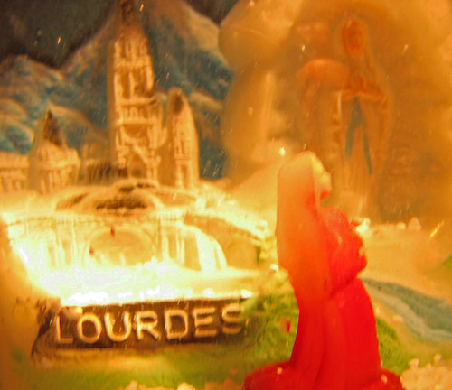 Lourdes Snow Globe