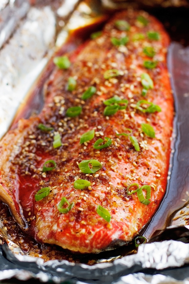 Sesame Ginger Glazed Baked Salmon in Foil - Ready in less than 30 minutes, healthy and so FLAVORFUL! #bakedsalmon #salmoninfoil #asiansalmon | Littlespicejar.com @Littlespicejar
