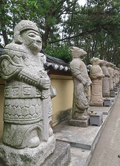 Corée du sud    :temple bouddhiste de Busan:Haedong yyonggung-sa