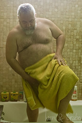 Juan en la ducha
