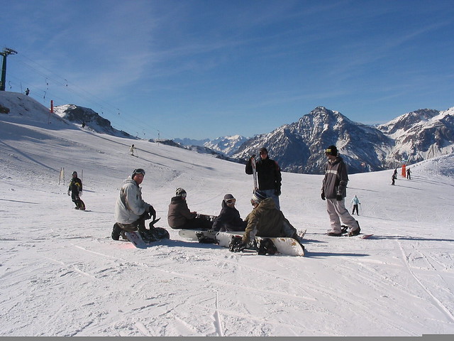 Snowboarding Group 92